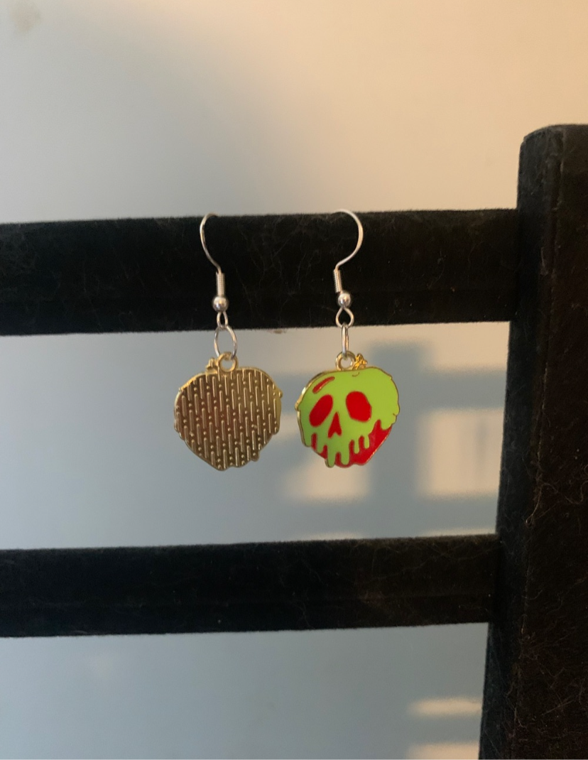 Poison Apple Earring