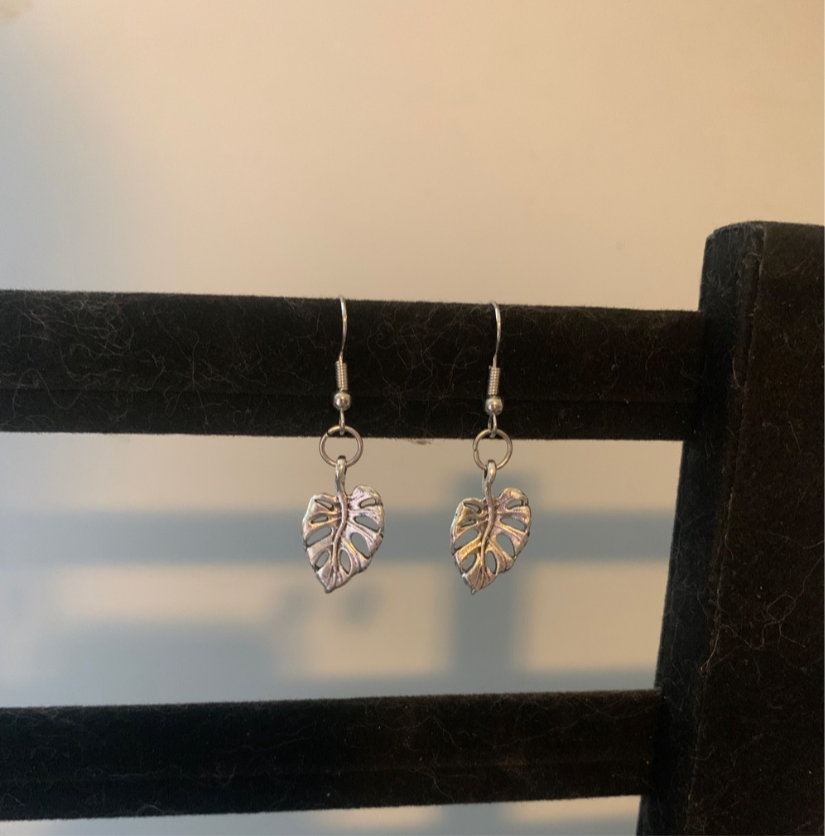 Small Monstera Leaf Earrings