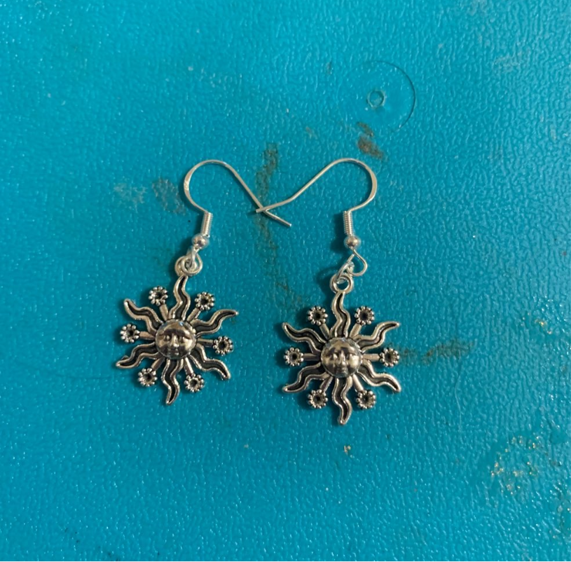 Small Sun earrings