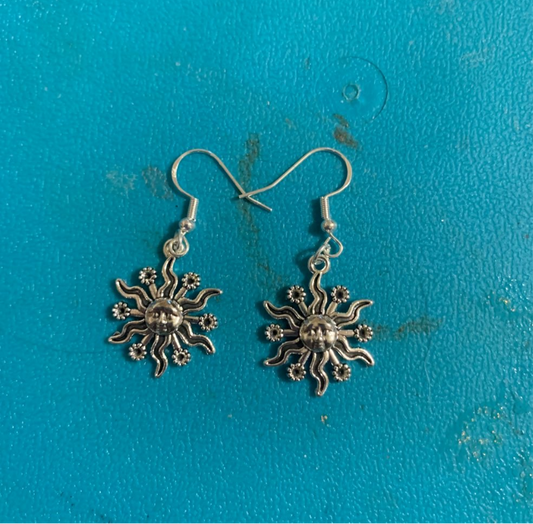 Small Sun earrings