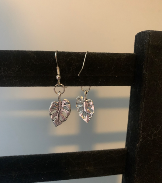 Small Monstera Leaf Earrings