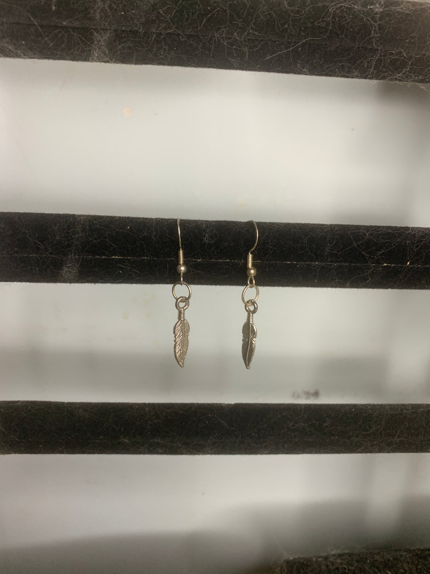 Small feather Earring
