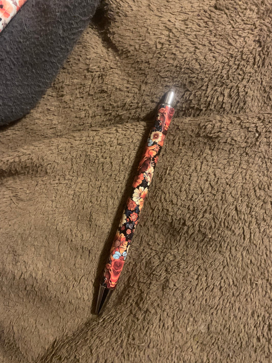 Cow & Flowers Pen
